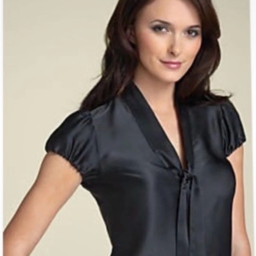 THEORY Black Top W/ Tie Size Med